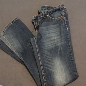 Ariya jeans